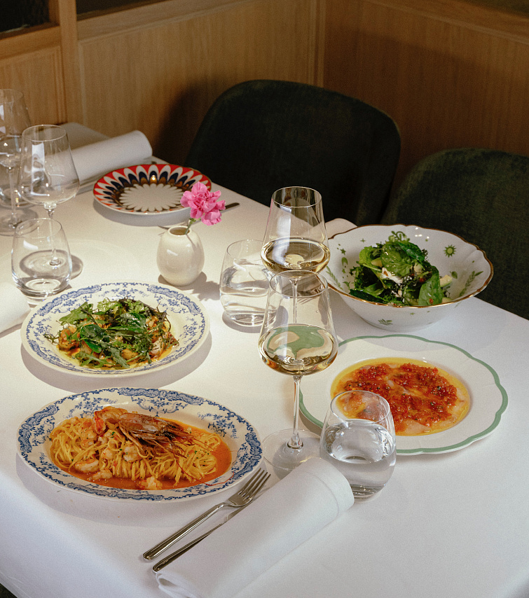 У самого теплого моря...